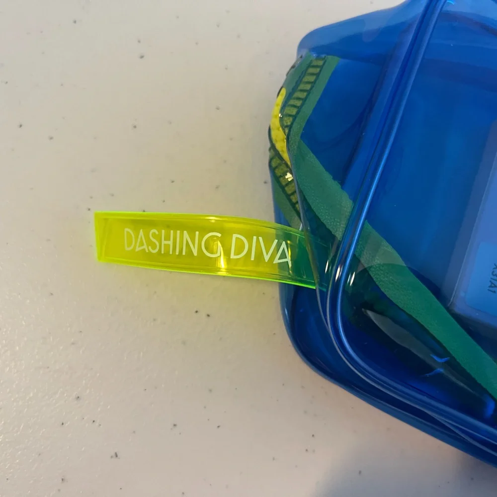 Dashing Diva Nail Stuff Blue Travel Kit Bag with Free Gel Nail Strips NWT